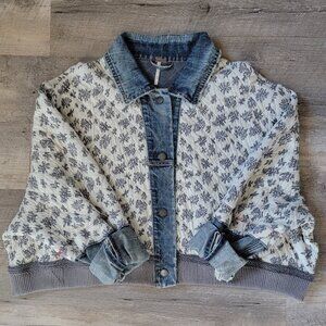 Free People Cropped Quilted Ditsy Denim Jacket M / L Jacket Excellent Condition